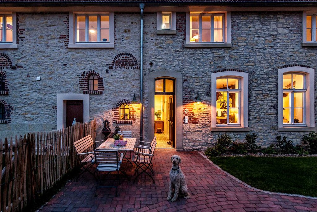 Animal-assisted children's hospice